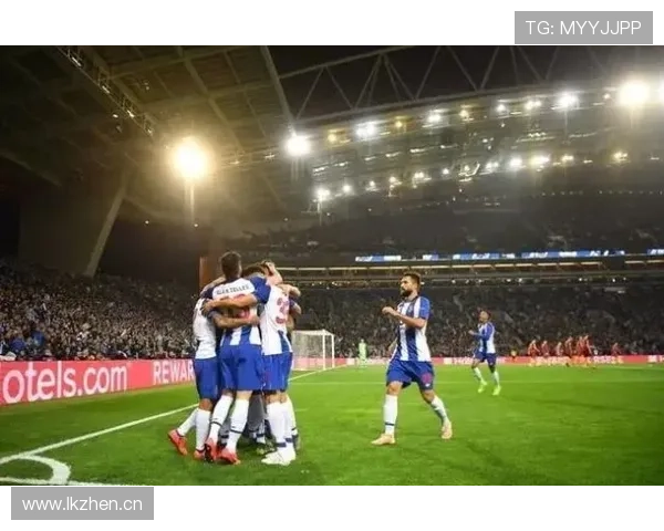 阿贾克斯欧战竞争力恢复趋势，对球队赛季表现形成关键影响