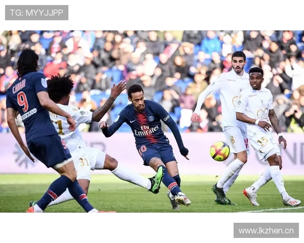 拉菲尼亚与内马尔：巴西边锋进攻效率及战术角色对比